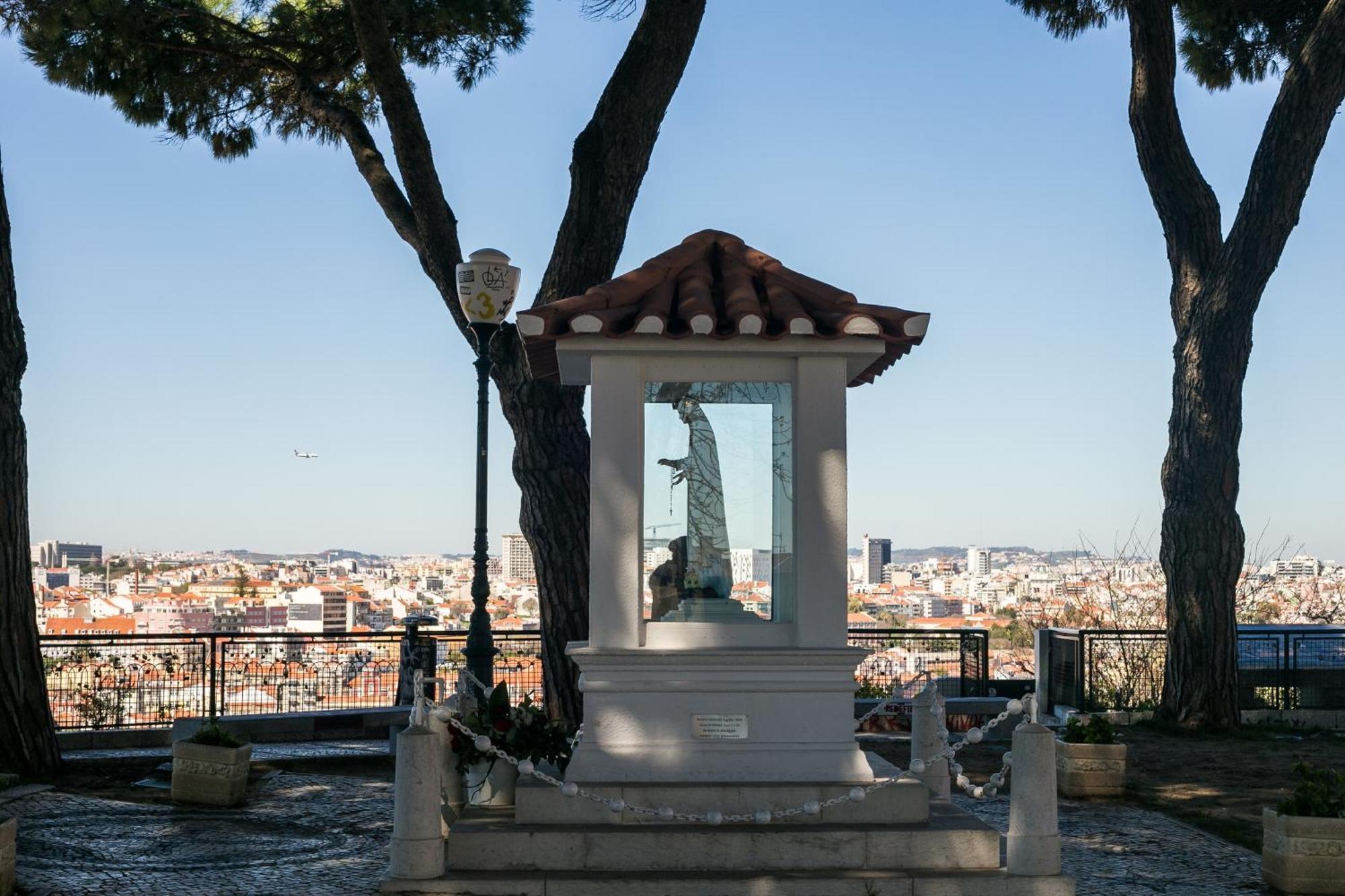 Happy Stay Lisbon - Suite With A View, Private Terrace & Ac ภายนอก รูปภาพ