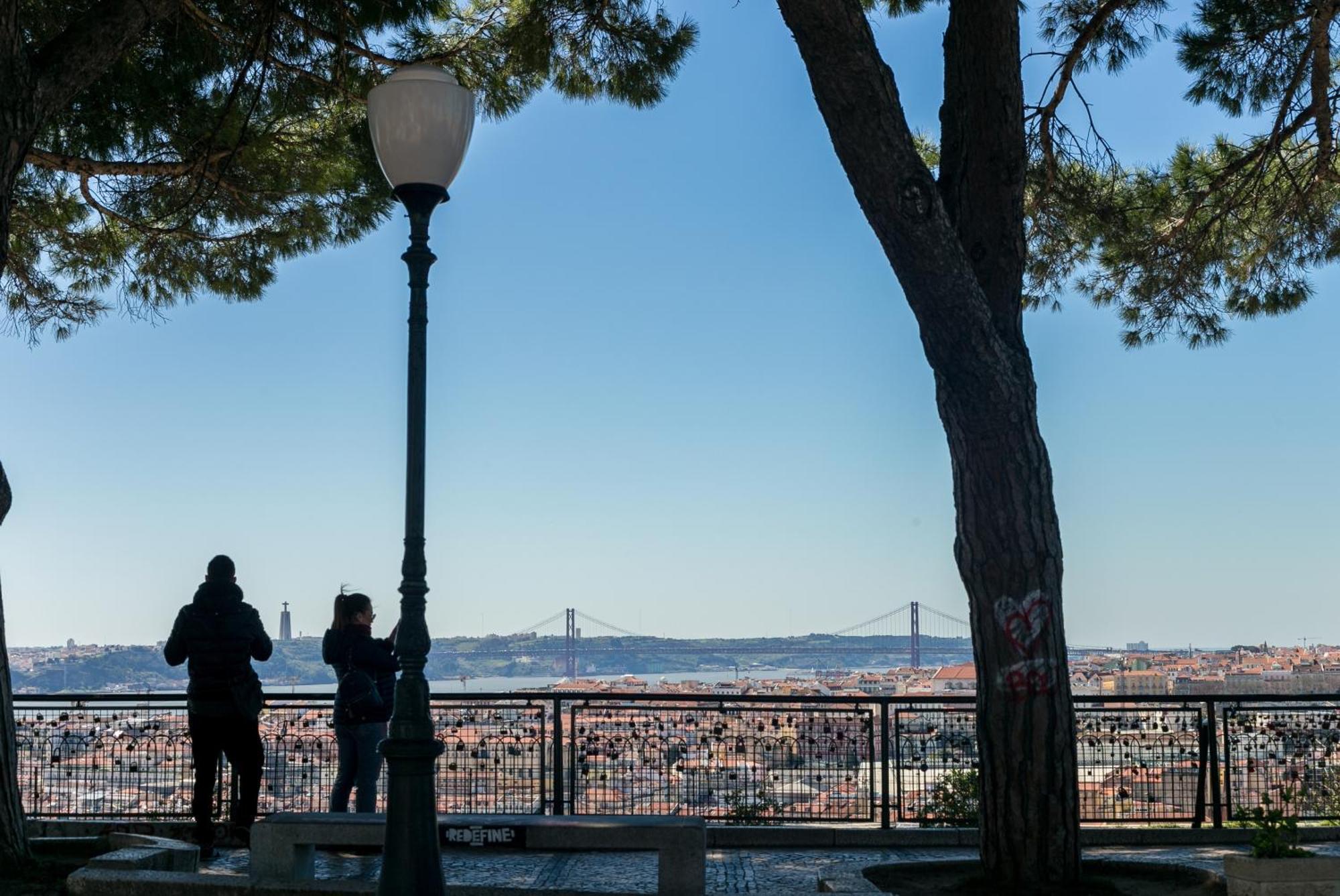 Happy Stay Lisbon - Suite With A View, Private Terrace & Ac ภายนอก รูปภาพ